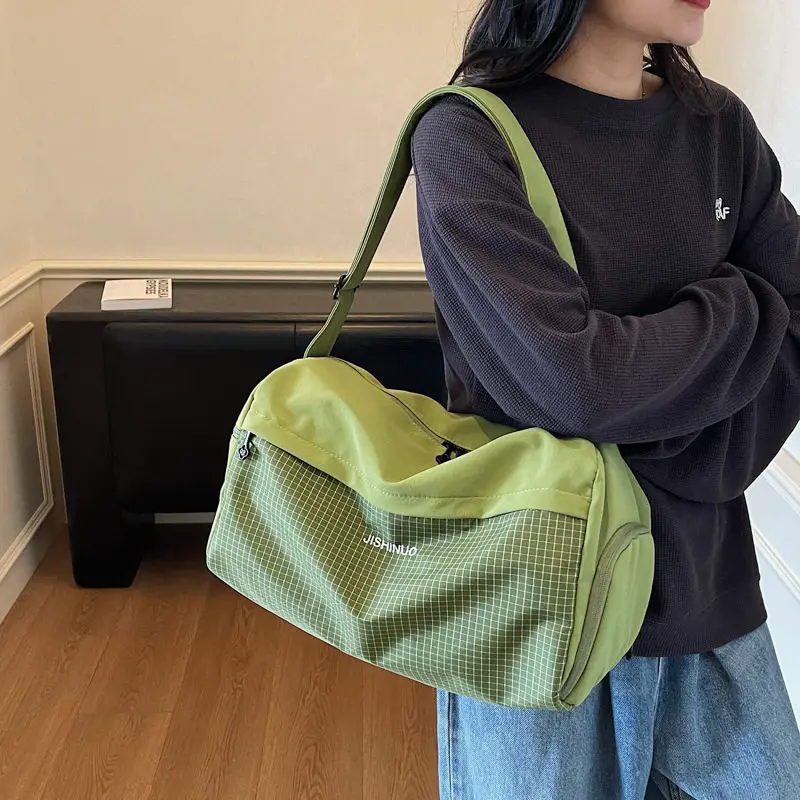 新しいスポーツヨガ水泳フィットネスバッグ旅行荷物クロスボディバッグ男性と女性のための小さな手持ち旅行バッグナイロン素材