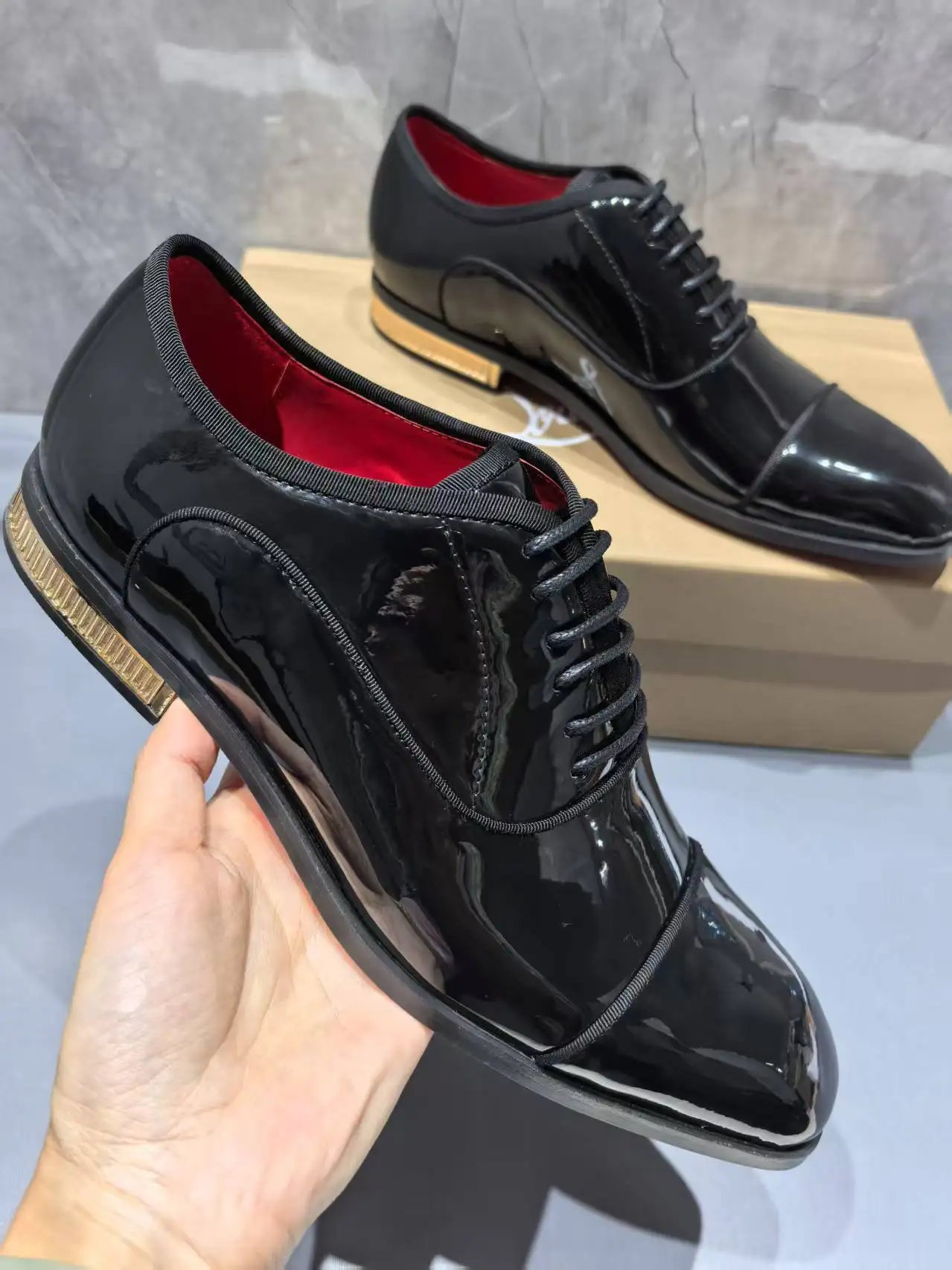 Lace-Up Red Sole Single Shoes Male Square Toe Red Lining Chaussur Metal Heel Chunky Low Heels Black Patent Leather Shoes For Men