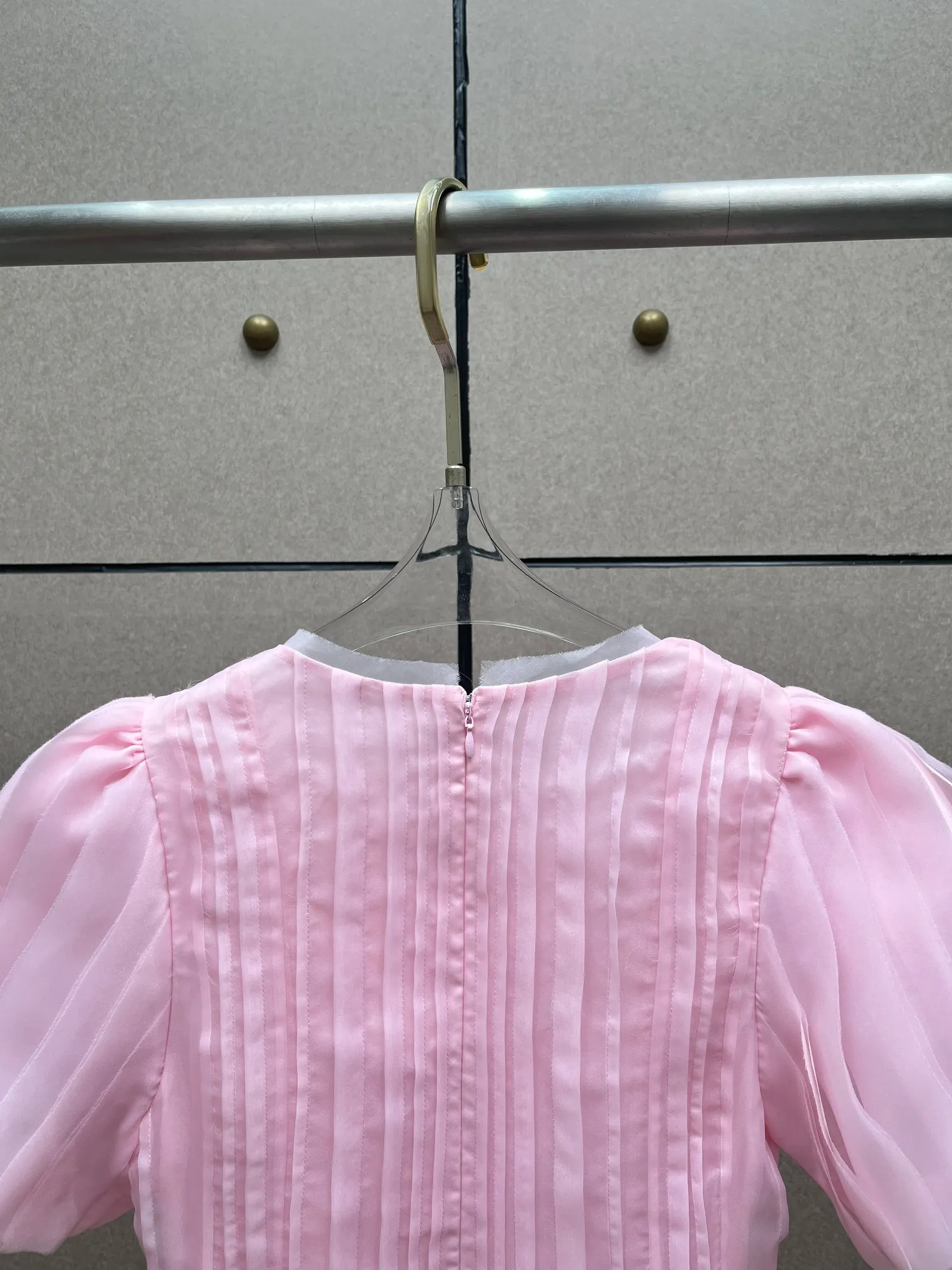 Rosa dupla camada de manga curta vestido feminino temperamento moda plissado magro vestido longo 2025 outono novo