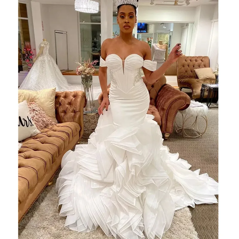 

Modern Off the Shoulder Applique Mermaid Wedding Dress African Vestidos De Novia Cascading Ruffles Sweetheart Bridal Gown