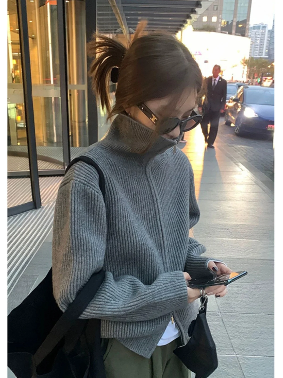 

Ретро-кардиган женский в корейском стиле с двойной молнией, высоким воротником, вязаный, открытый, осенне-зимний, повседневный, универсальный, в стиле «ленивый шик»...