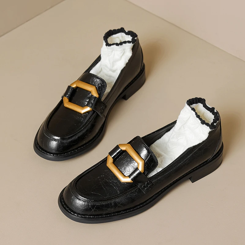

Loafers Women Ultra Soft Lambskin Square Buckle Mid Heel British Style Flat Commuter Versatile Shoes