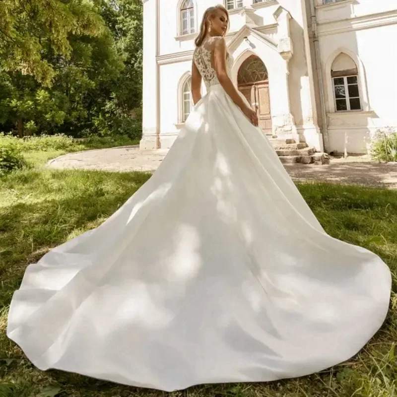 Robe de mariée campagnarde A-Line avec appliques, tulle, dentelle, boutons recouverts, plage perlée, patients en plein air, robe personnalisée