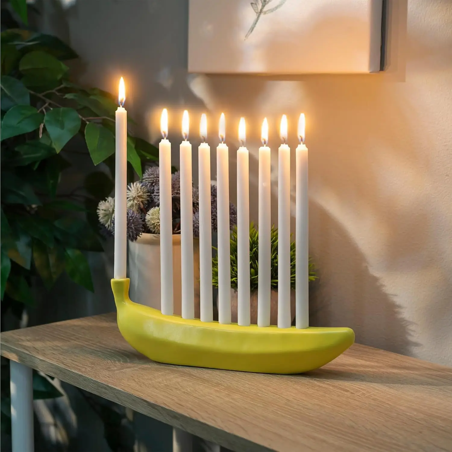 

Creative Banana Menorah Tabletop Candlestick Decor Resin Novelty Banana Menorah Hanukkah Chanukah Candle Holder Ornament