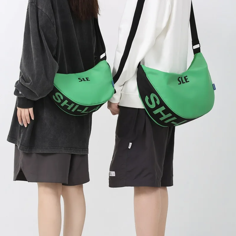 New Fashion Designer Messenger Bag Unisex Dumpling Bag Lightweight Shoulder Bag Armpit Bag Travel Outdoor Crossbody Bag Tote Bag