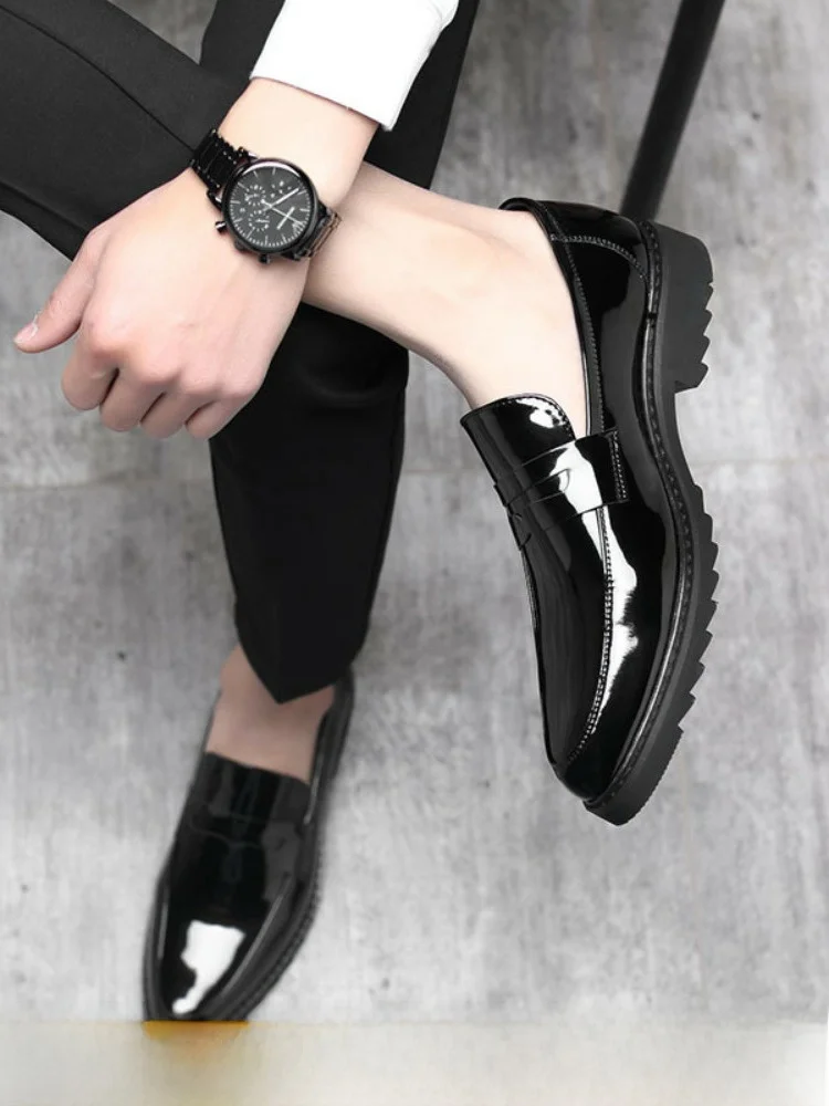 

Мужские кожаные туфли-лоферы с острым носком для весны и осени, удобные, дышащие, повседневные, в британском стиле, без шнурков, с эффектом увеличения роста