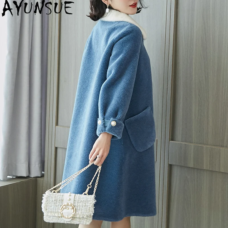 AYUNSUE 100% معطف فرو الصوف ملابس حريمي سترة الشتاء منتصف طول الحبوب الأغنام شيرلينغ معاطف امرأة 2025 الدافئة فرو منك طوق