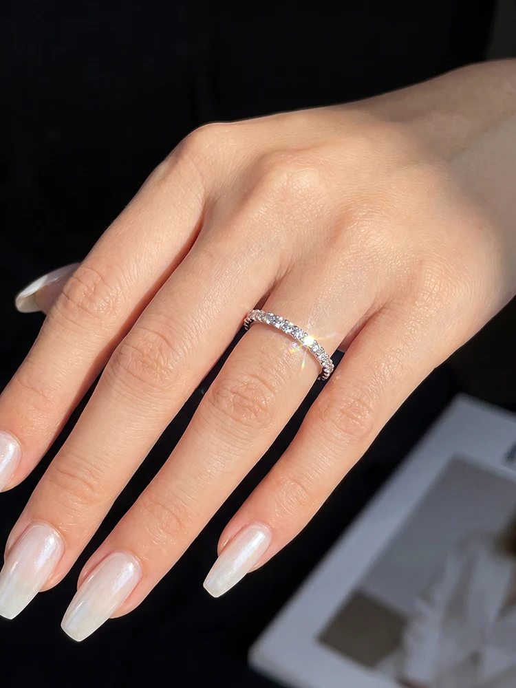 GRA Echte Runde Moissanit-Diamant Glänzende Modische Ringe für Frauen Verlobung Jubiläum 925 Sterling Silber Feiner Schmuck – Detail 3