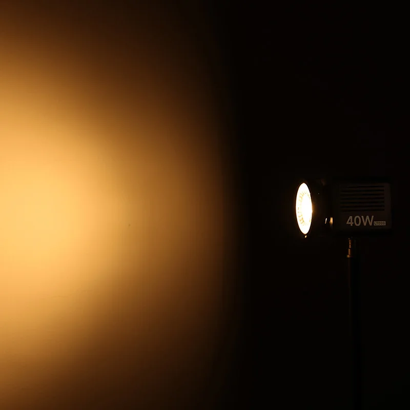 Soczewka kondensująca Ulanzi C085 do lampy wideo ML100BI/RGB 40W Pro /RGB/C01/EC65 COB z mocowaniem Mini Bowens do fotografii. — zdjęcie produktu 5