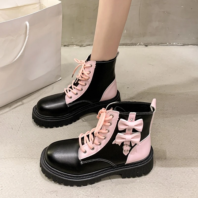 Venta caliente de moda nuevas botas cómodas de talla grande para mujer invierno Sexy elegante con cordones arco tacón cuadrado botas de caballo