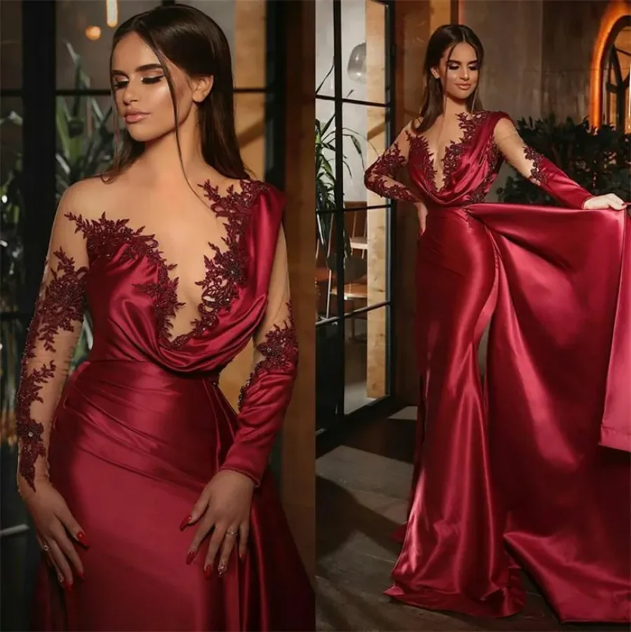 2021 Charming Red Formal Evening Dresses Beading Mermaid Party Dresses Sexy Sheer Long Sleeves Ruched Satin Runway Long Prom Gow