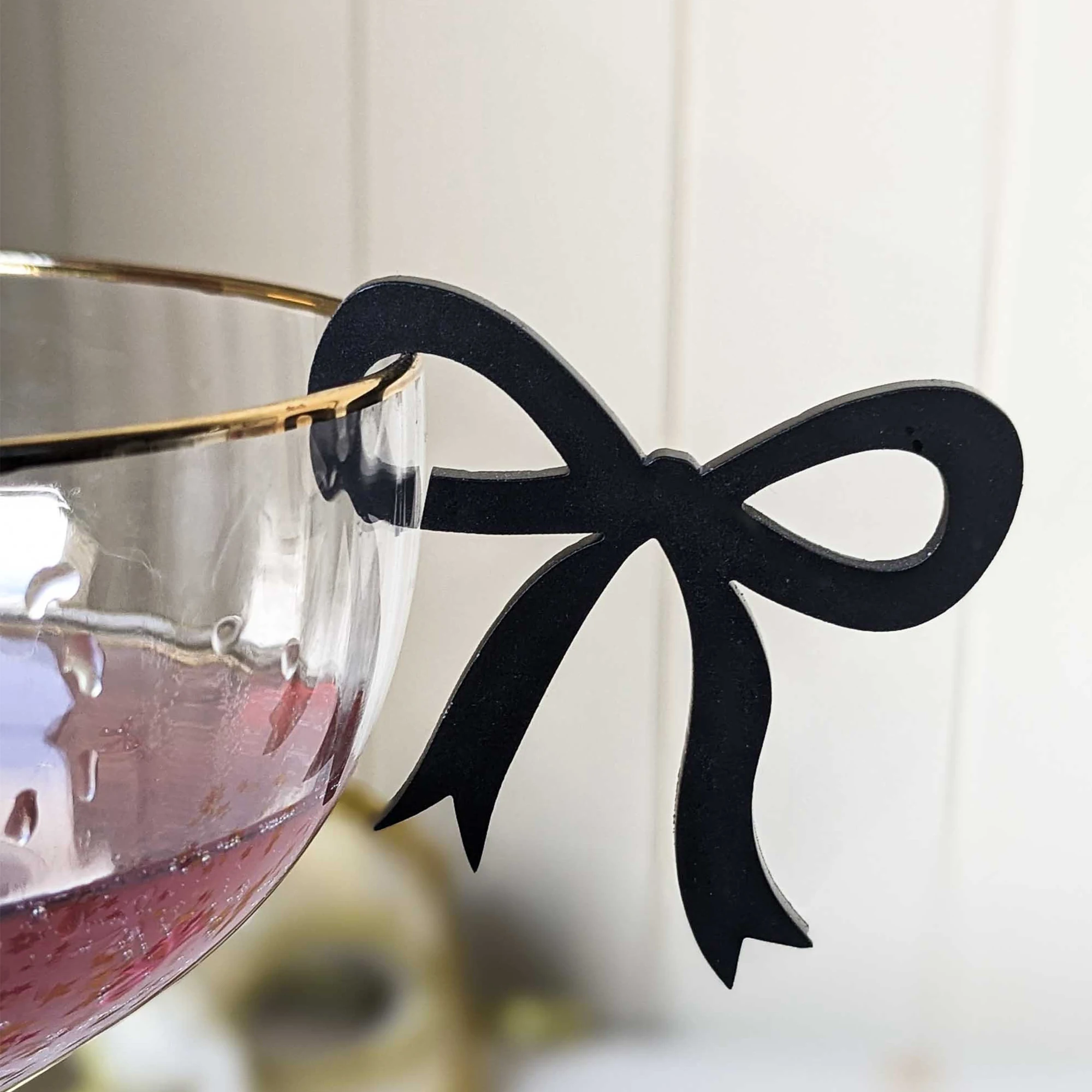 Personalized Bow Drink Tags Wine Charm Champagne Charms Swizzle Stick Acrylic Bows Bridal Party Shower Favors Wedding Bar Decor