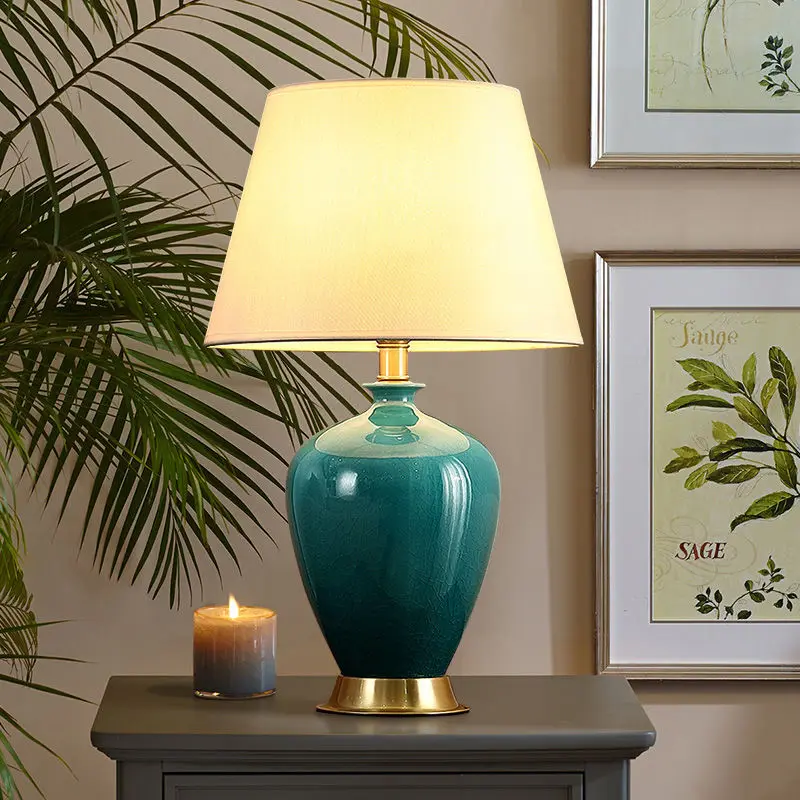 

American desk lamp bedroom bedside lamp warm and romantic home living room study decoration Jingdezhen ceramic desk lamp simple