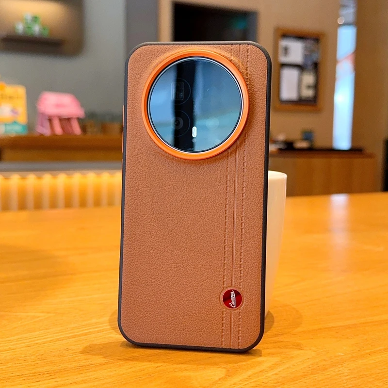 Etui na telefon Huawei Honor Magic 8, 8 Pro, 7, 7 Pro, 6, 6 Pro, o prostym, jednolitym kolorze, z elementami w postaci linii i wykonane z wykorzystaniem technik obróbki skórnej. — zdjęcie produktu 3