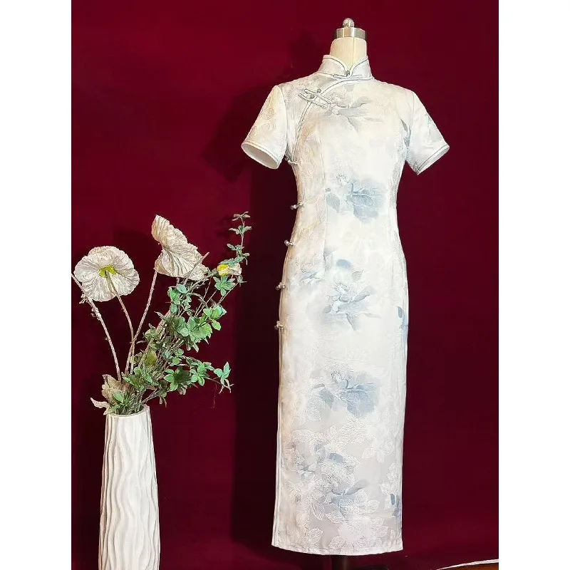 New Chinese-style white floral cheongsam 2025 new women's improved version daily simple and elegant young