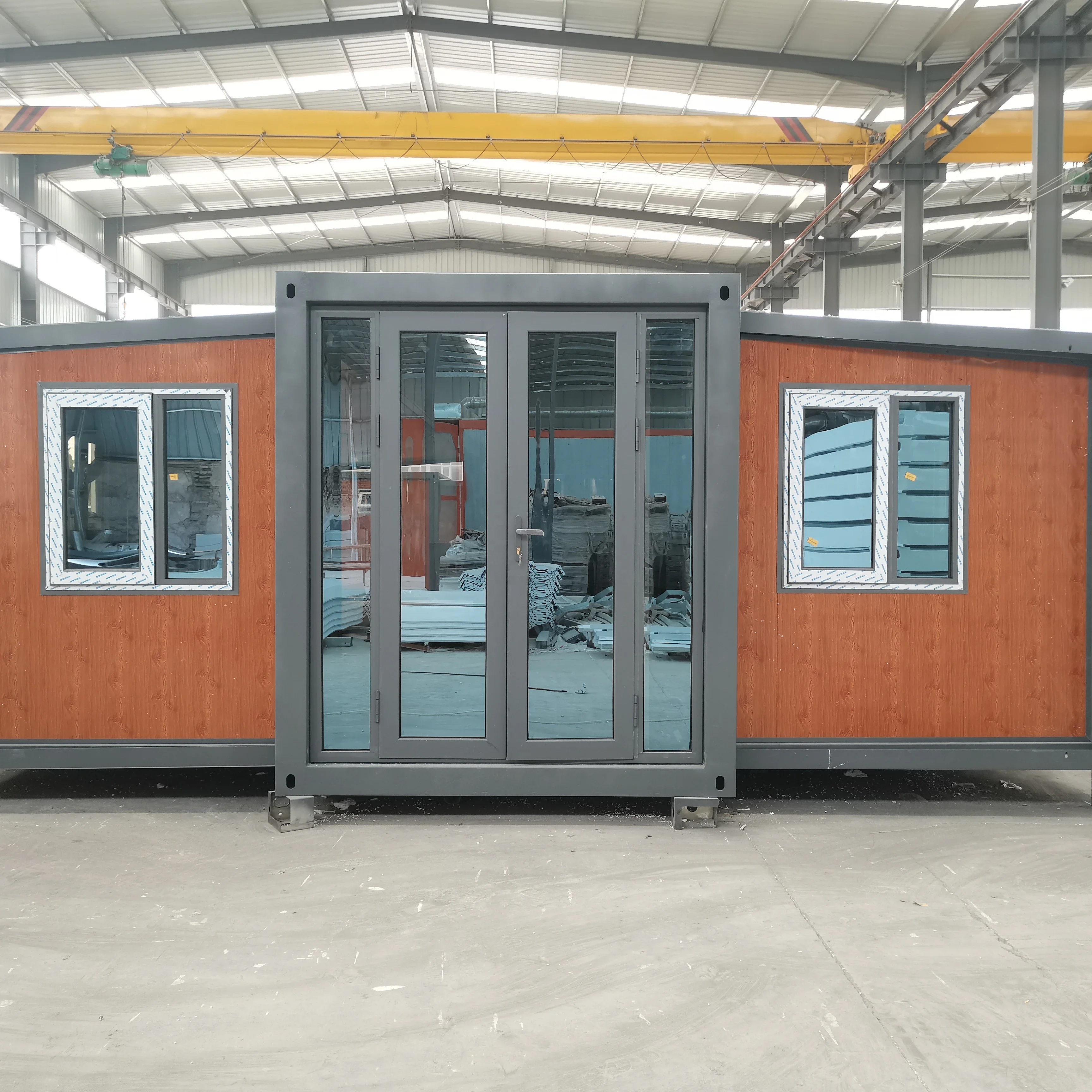 Prefabricated Foldable Office Double-wing Expansion Box Can Live 20ft 40ft Office Folding Container Room with 2 Bedroom