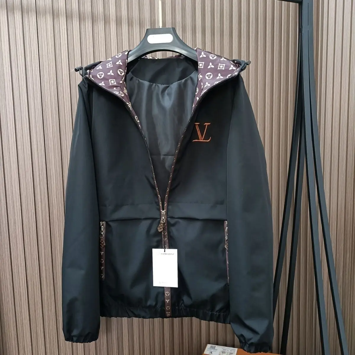 

Мужская европейская новая весенняя трендовая модная брендовая повседневная тонкая куртка с капюшоном, универсальный топ