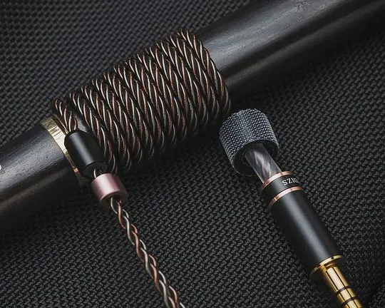 Hidizs BL4.4A-RCシングルクリスタル銅バランスイヤホンアップグレードケーブル