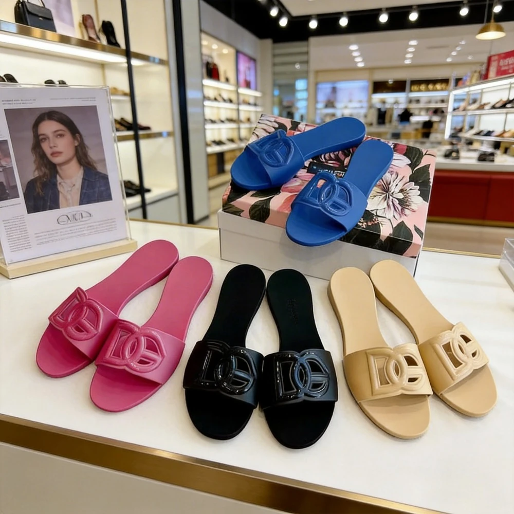 

2026 Women's Slippers New Summer Thick sandals One-word Toe Flat Beach Jelly Women's Shoes Large Size