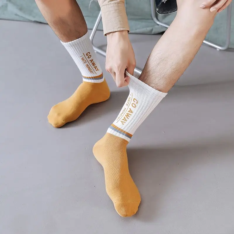 

Men's Stockings Color Matching Conventional Thickness Long Tube Cotton Socks Alphabet Printing Basketball Leisure Sports Socks