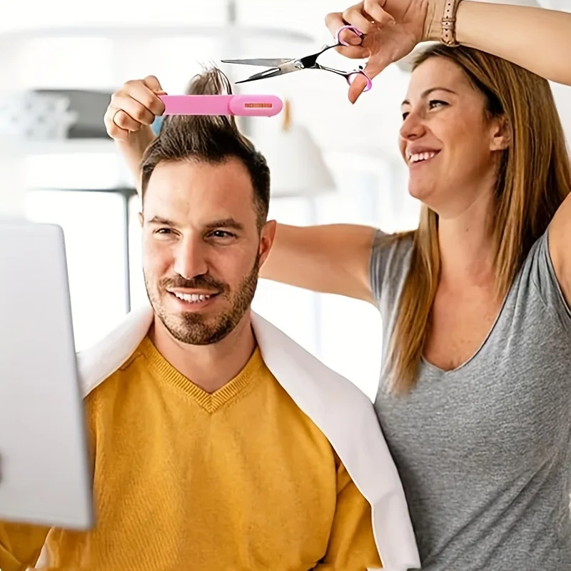 A set of 2 hair cutting tools for easy distribution of trimmers and a bangs layered hair cutting set