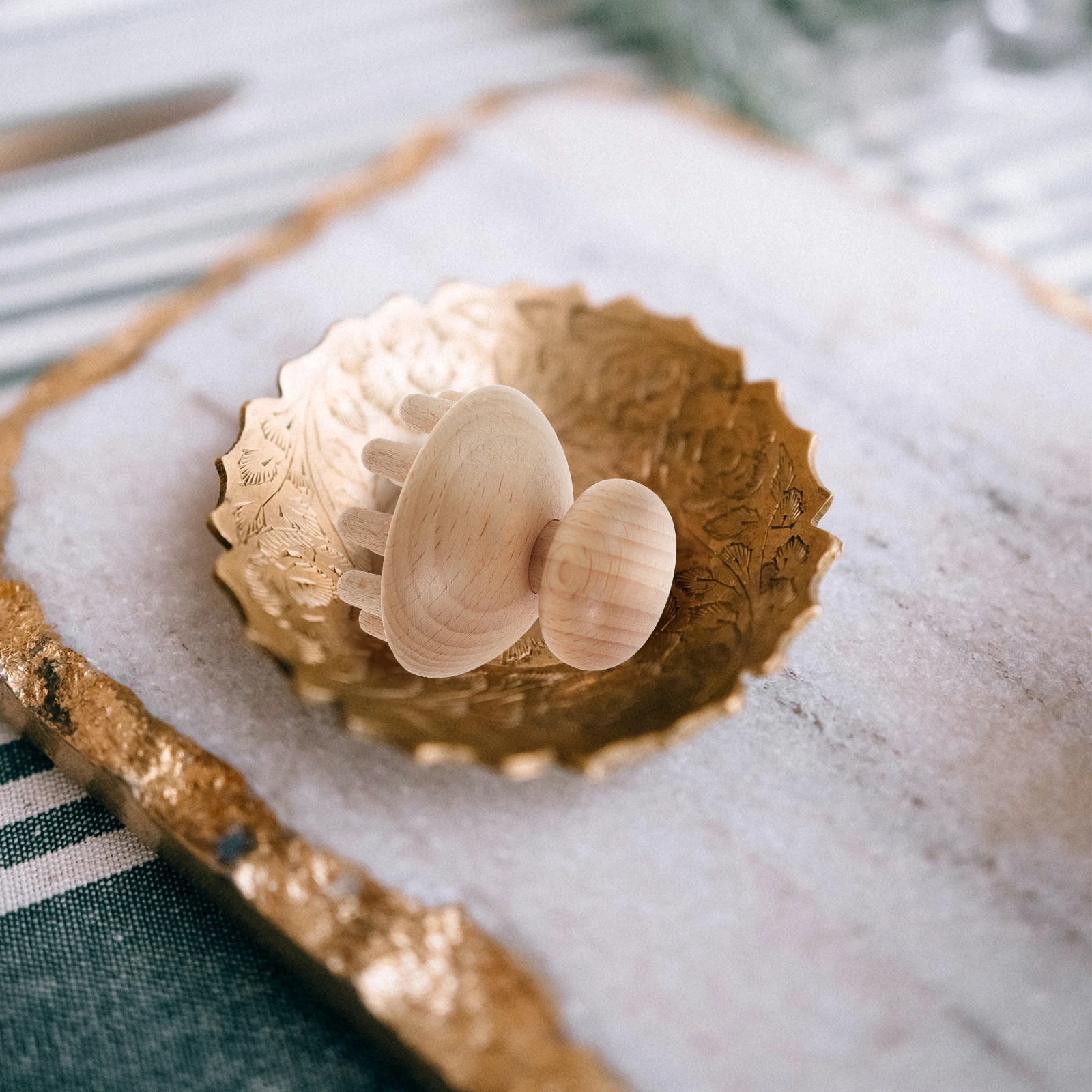 

Wooden Massage Comb High-Grade Material Comfortable Scalp Massager Anti-Static Head Comb Promote Blood Circulation Home Head