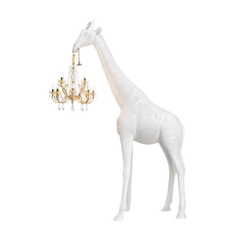 

The elegant white giraffe-shaped floor lamp with crystal chandelier is a high-end hotel and villa decoration