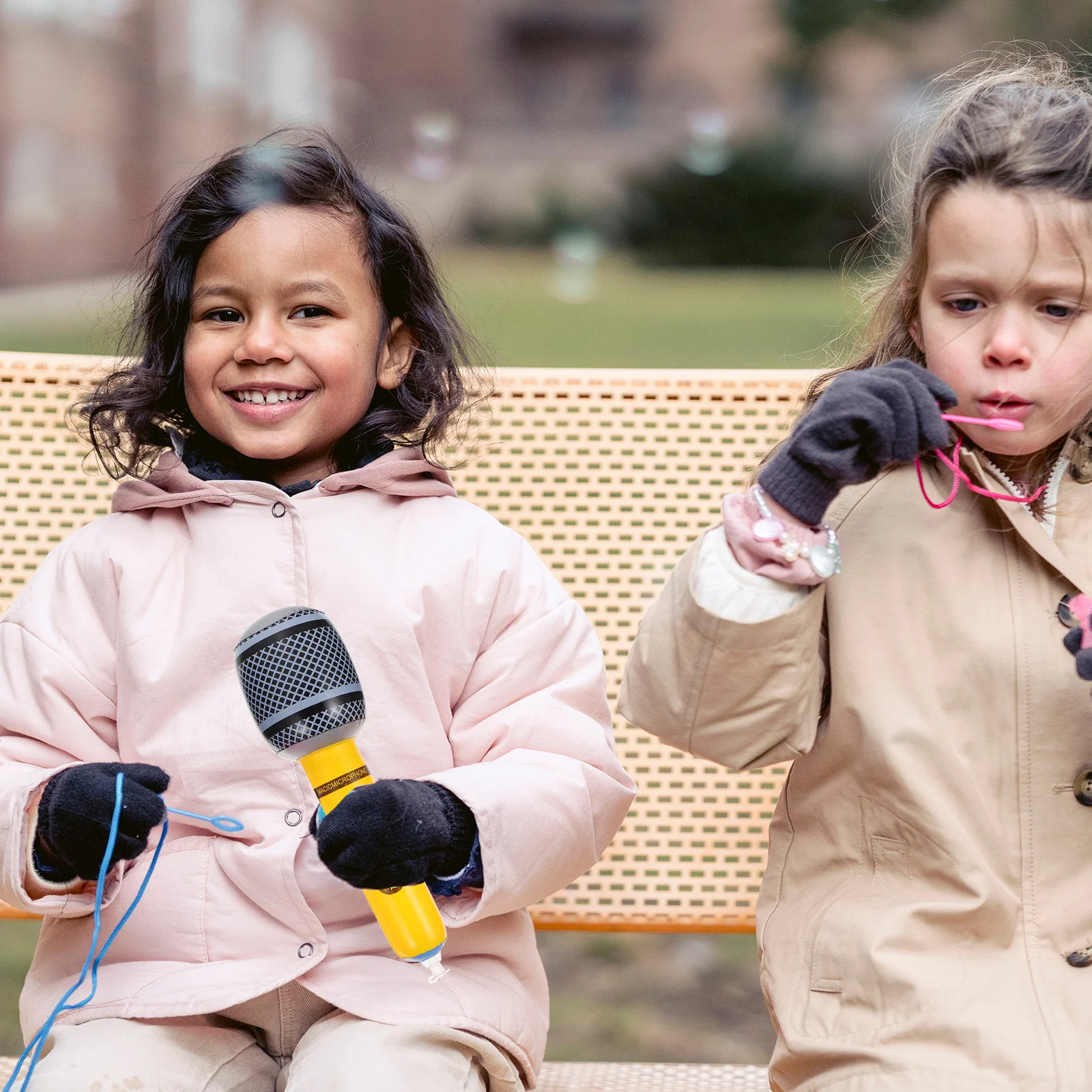 

6Pcs Inflatable Microphones Unique Birthday Party Favors Interactive Pool Floats Kids Celebration Accessories Random Color
