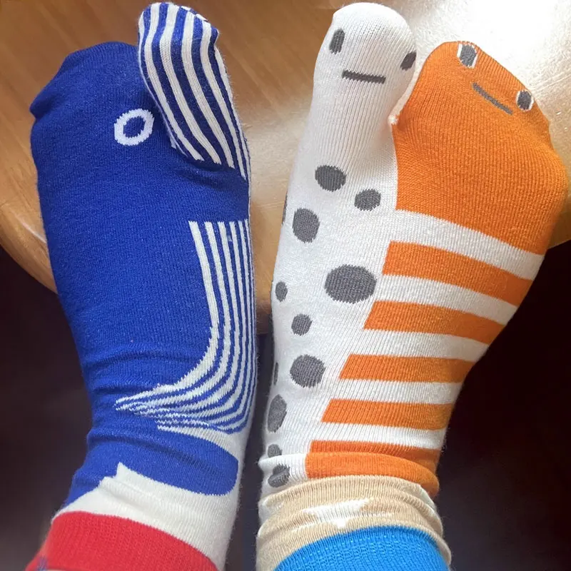 Cartoon Abstract Ugly Eel Aquarium Couple Socks Girls Cute Funny Split Toe Mid Tube Sock Unisex Trendy Breathable Soft Sock