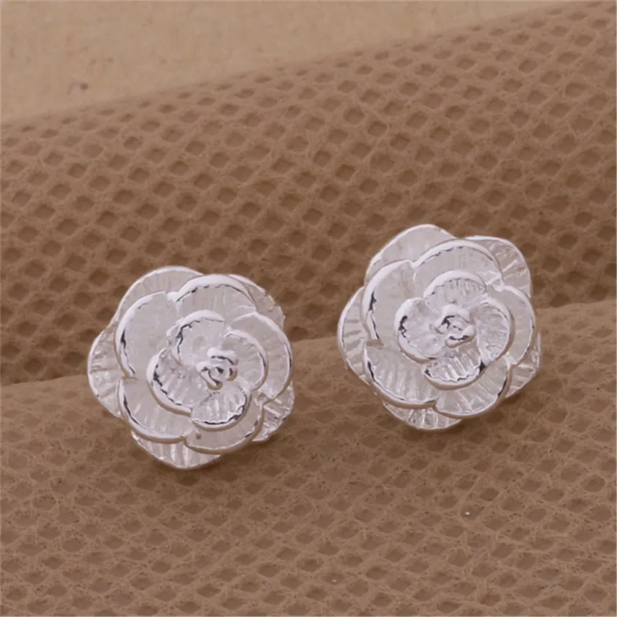 New Listing  925 Sterling Silver  Jewelry Simple Flower Earrings Exquisite Fashion Elegant Women Package Mail