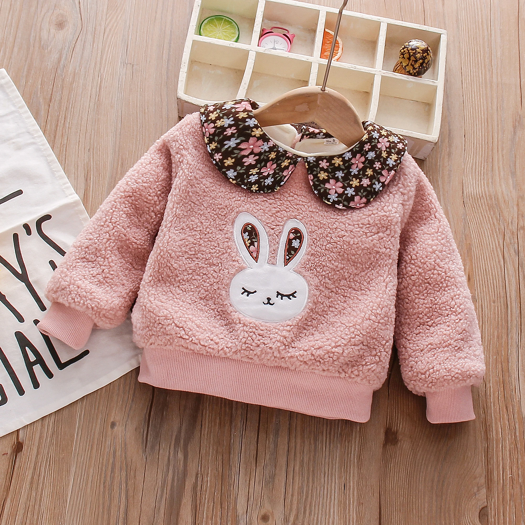 Autumn and Winter Baby Girl Lace Collar Rabbit Long Sleeved Hoodie Cute Girl Lamb Wool Warm Top Children's Clothing