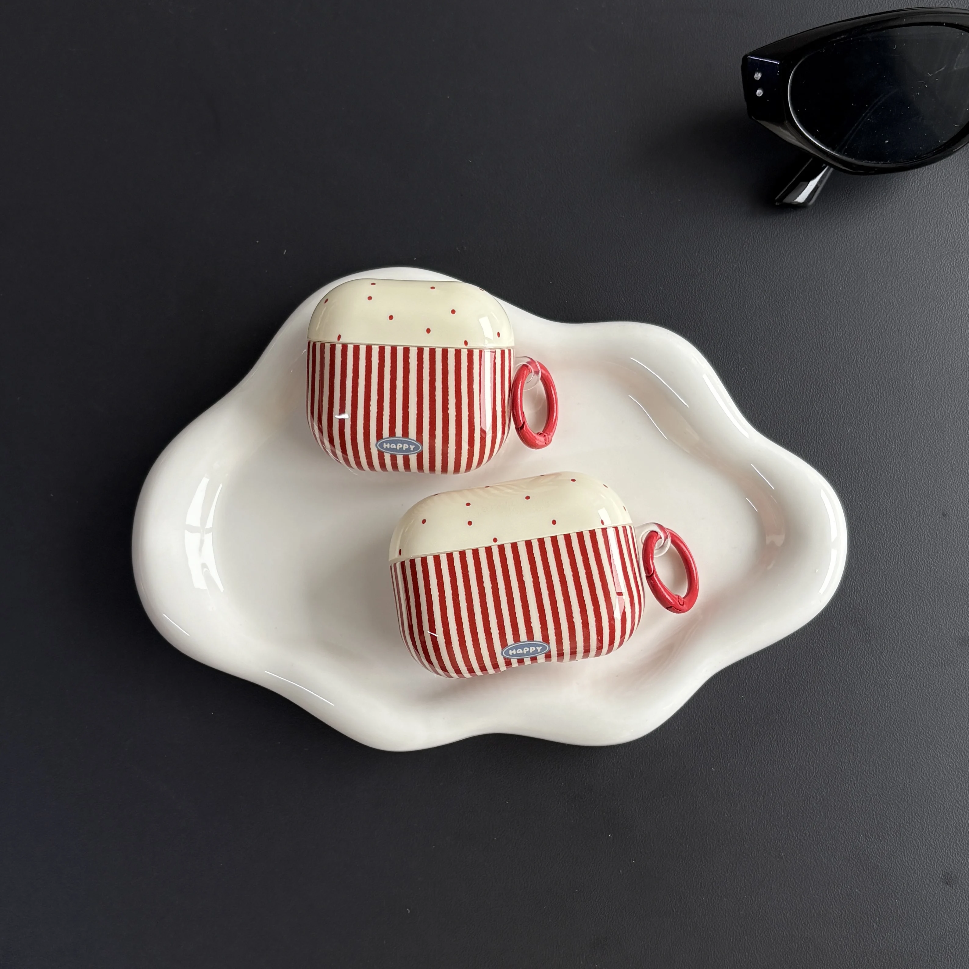 Fashion Red Polka Dot Splicing Stripes Pattern Protective Earphone Case with Red Ring Suitable for AirPods 1 2 3 4 5 Pro 2 Pro 3