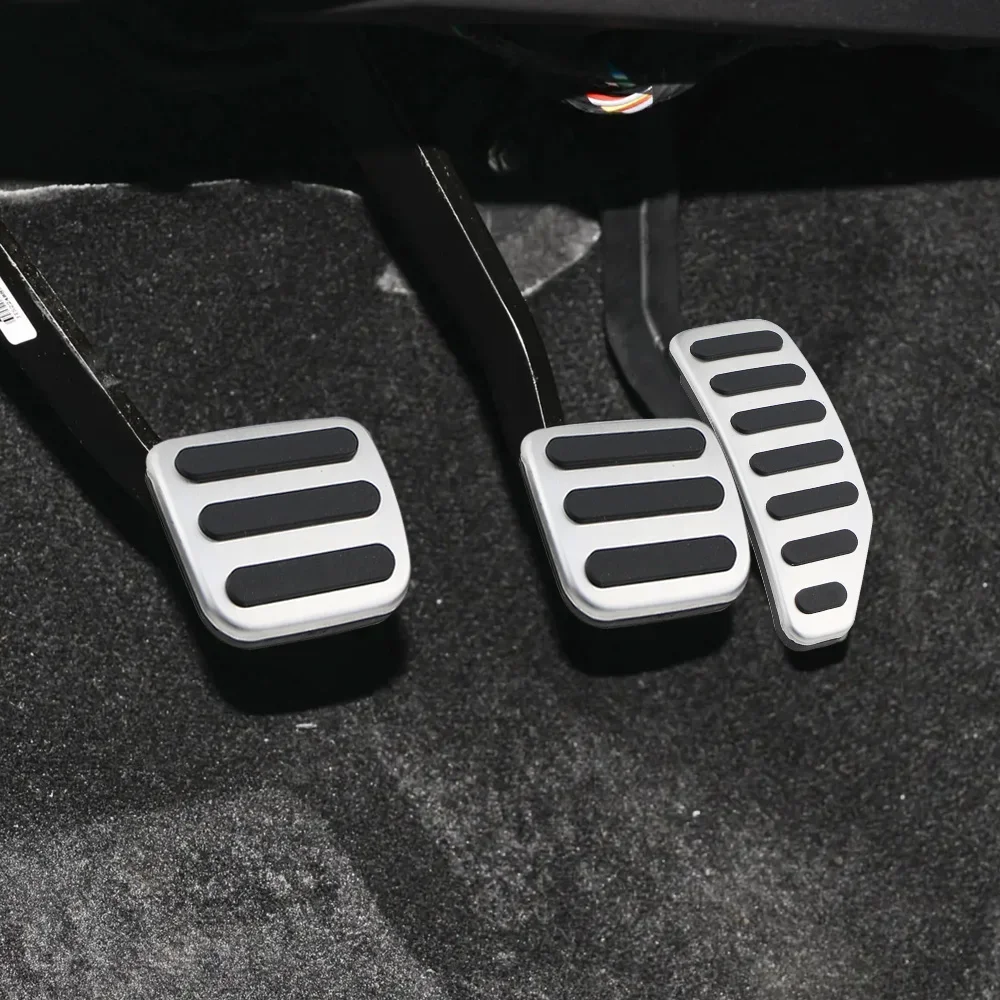 Car Pedasl for Isuzu D-MAX 2024 2023 2022 2021-2017 Pedal Cover Brake Accelerator Non-Slip Pads Stainless Steel Accessory
