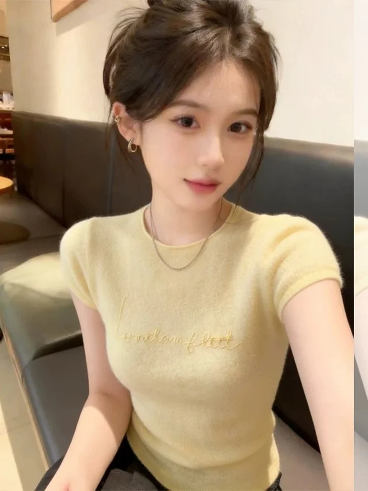 

Chic Anti-Aging Yellow Letter Short Sleeve Knitted T-Shirt Women's Summer New Style Softpretty Slim Fit Top Korean Style