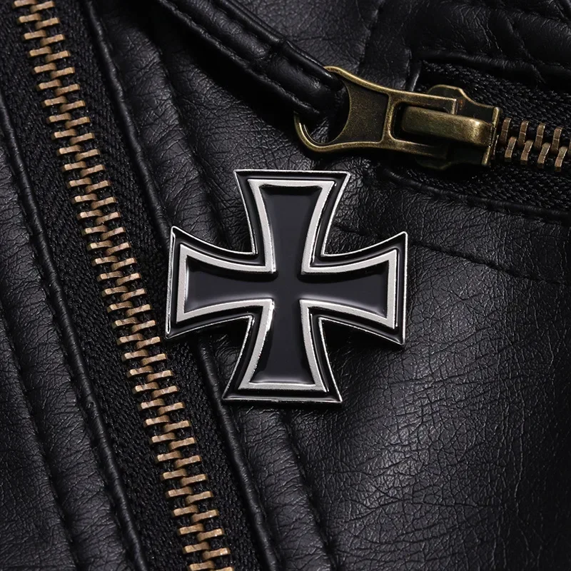 Iron Cross Chrome Metal Germany 1813 1939 Malta Virtue Symbol Medal Cross Emblem Badge Pin Brooch Fashion Jewelry Wholesale