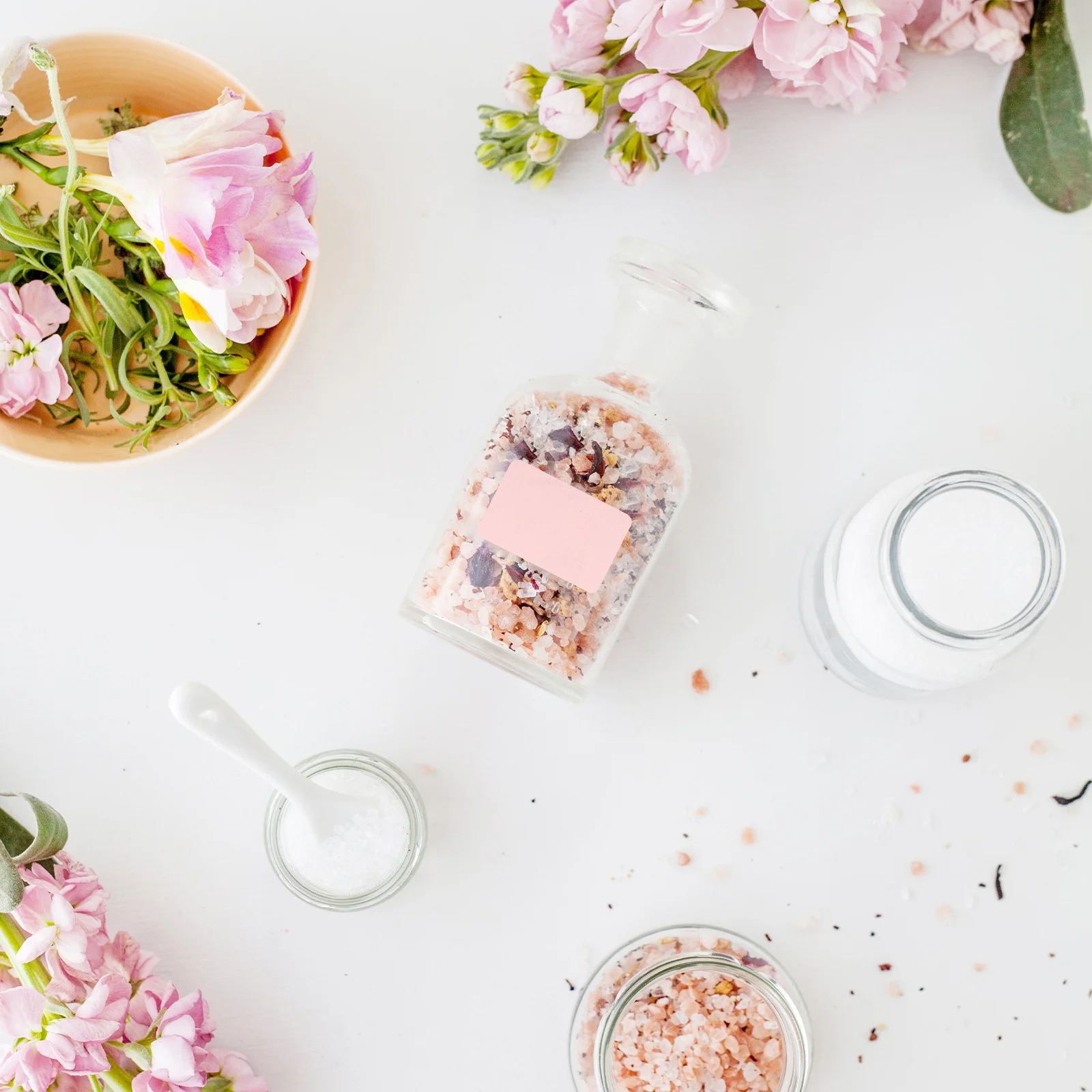 1 لفة ملصقات للتسمية الحرارية فارغة ملصقات مستطيلة ذاتية اللصق لسعر الشحن ترميز اسم العلامة حجم الملابس الغسيل