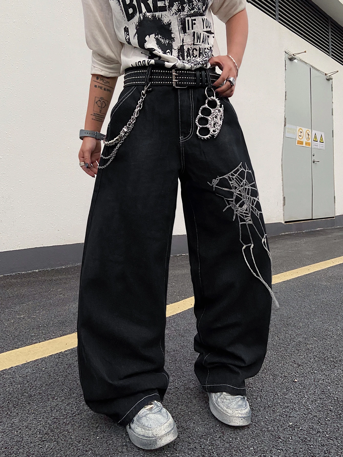 Men's Versatile Jeans Men's Baggy Wide Pants, American High Street Style Men's Long Trousers With Frayed Edges And Embroidery