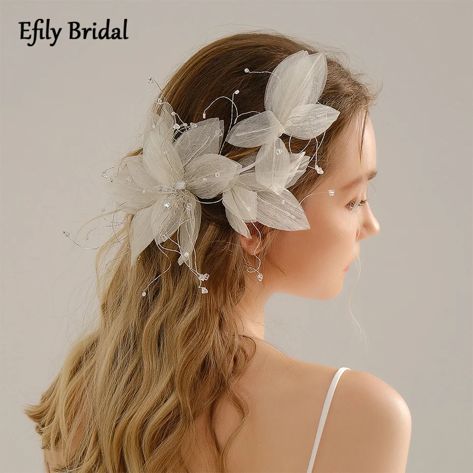 Efily-女性のための手作りのクリスタルのヘッドバンド,白い花,結婚式のヘアアクセサリー,花嫁介添人のためのエレガントなヘッドバンド