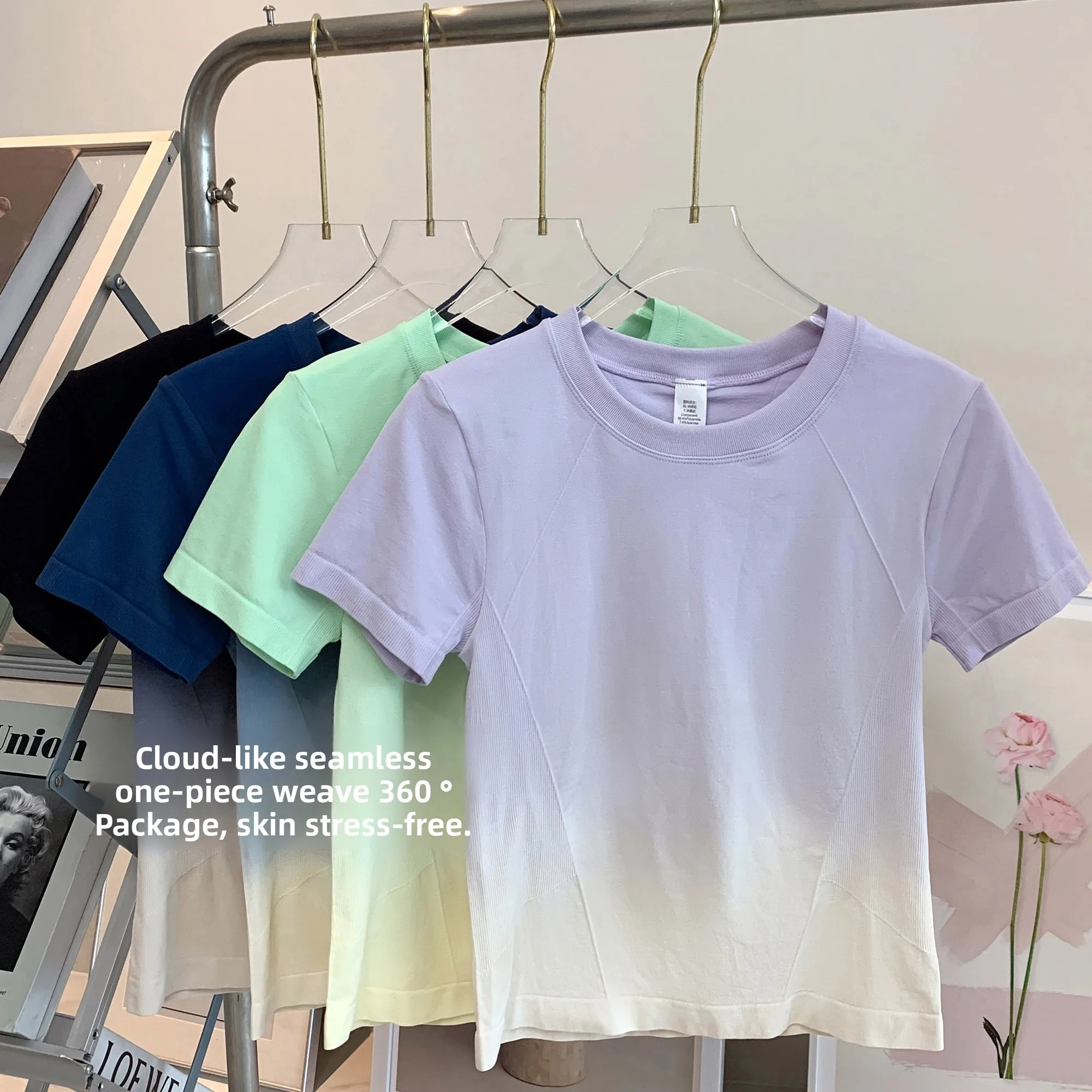 

Sl adient Color T-irt Breathable Outdoor Fitn ort Sve Yoga Sportswear Street Sle round Ne Casual Top