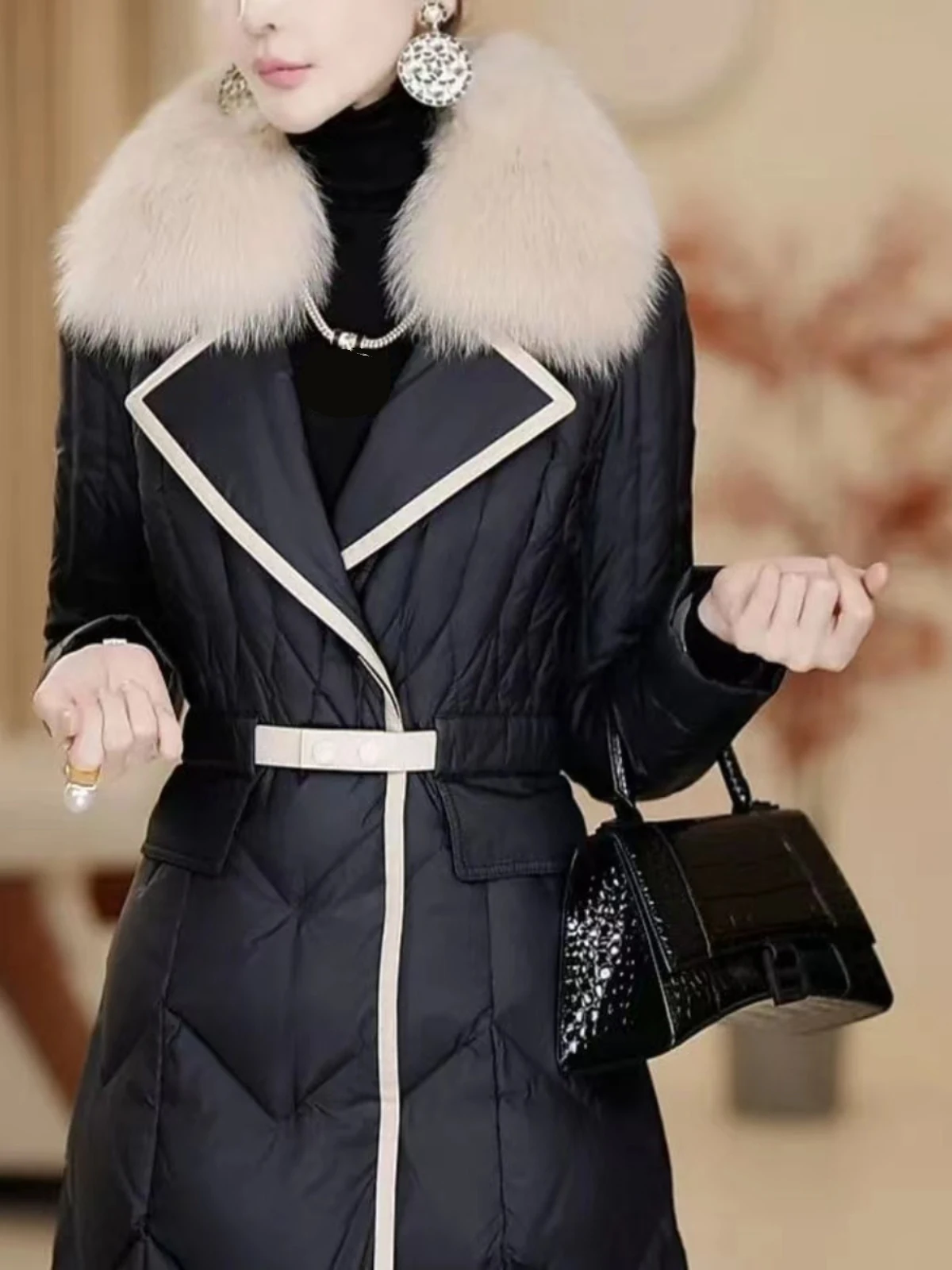 2023 Winter New Thickened Down Coat Women Luxury Imitation Big Fox Fur Collar Slim Outerwear Fashion Laple Long Jacket with Belt