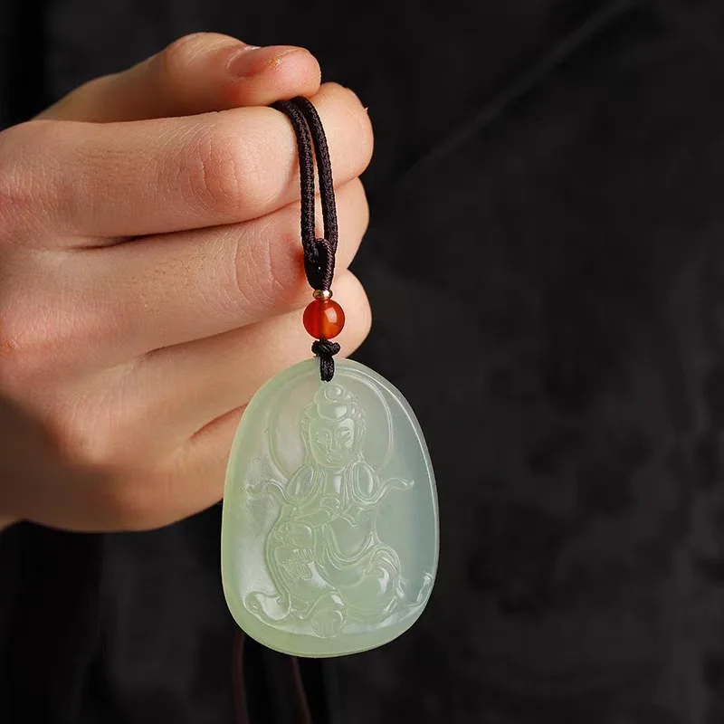 

Natural Xiuyu Guanyin Jade Pendant Men's and Women's Bodhisattva Versatile