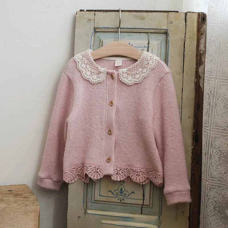 

Korean Style Children's Girl Short Knitted Cardigan Sleeveless Embroidered Lace Hollow out Design Autumn 2025 Fashion for Kids