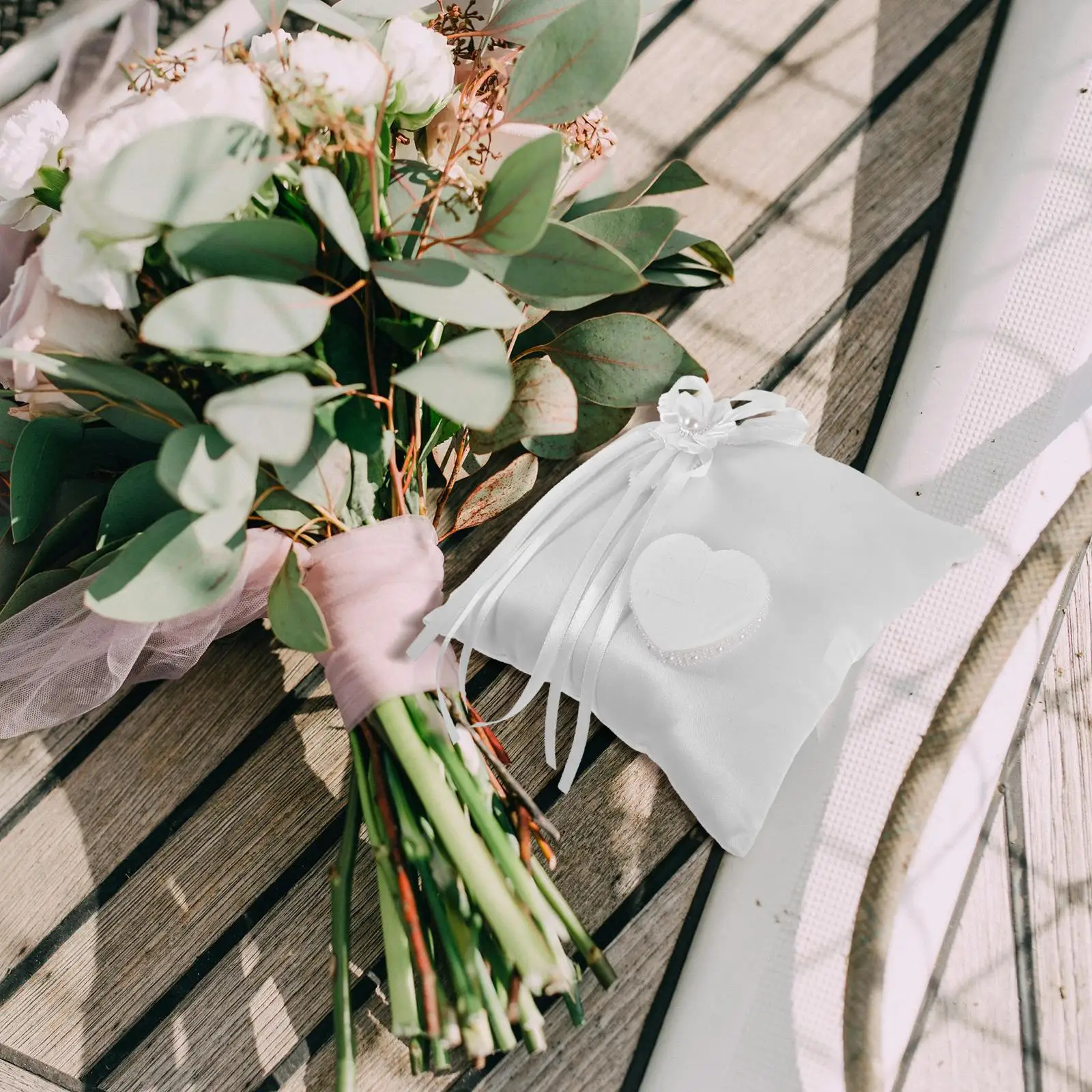

Floral Design Wedding Ring Pillow White Fabric Reusable Romantic Fashion Craft Ornaments Storage Carry Gift Party