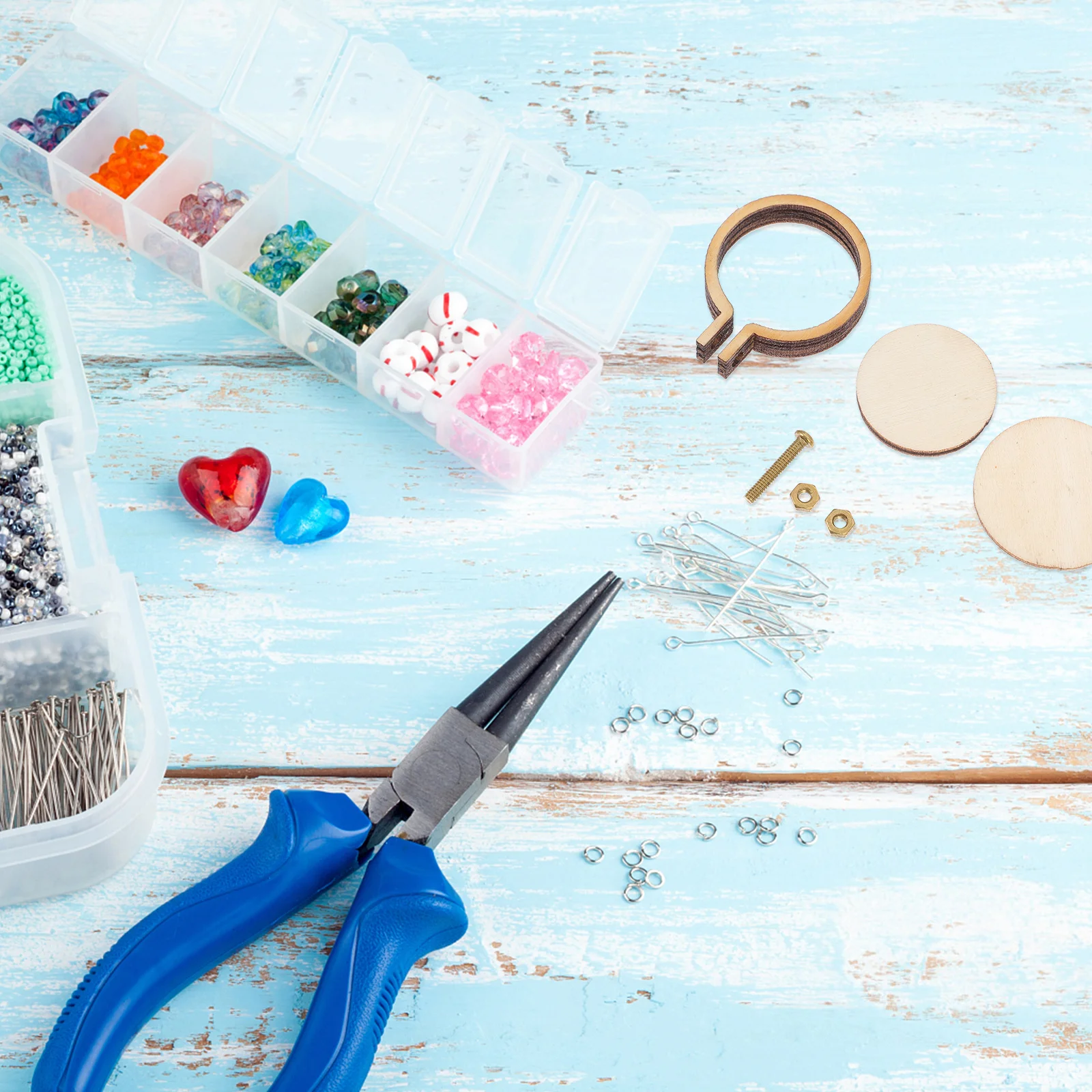 

20Sets Mini Embroidery Pendants Wooden DIY Hanging Pendant for Jewelry Making Materials Crafts Lovers Gift Ideas Decorative Use