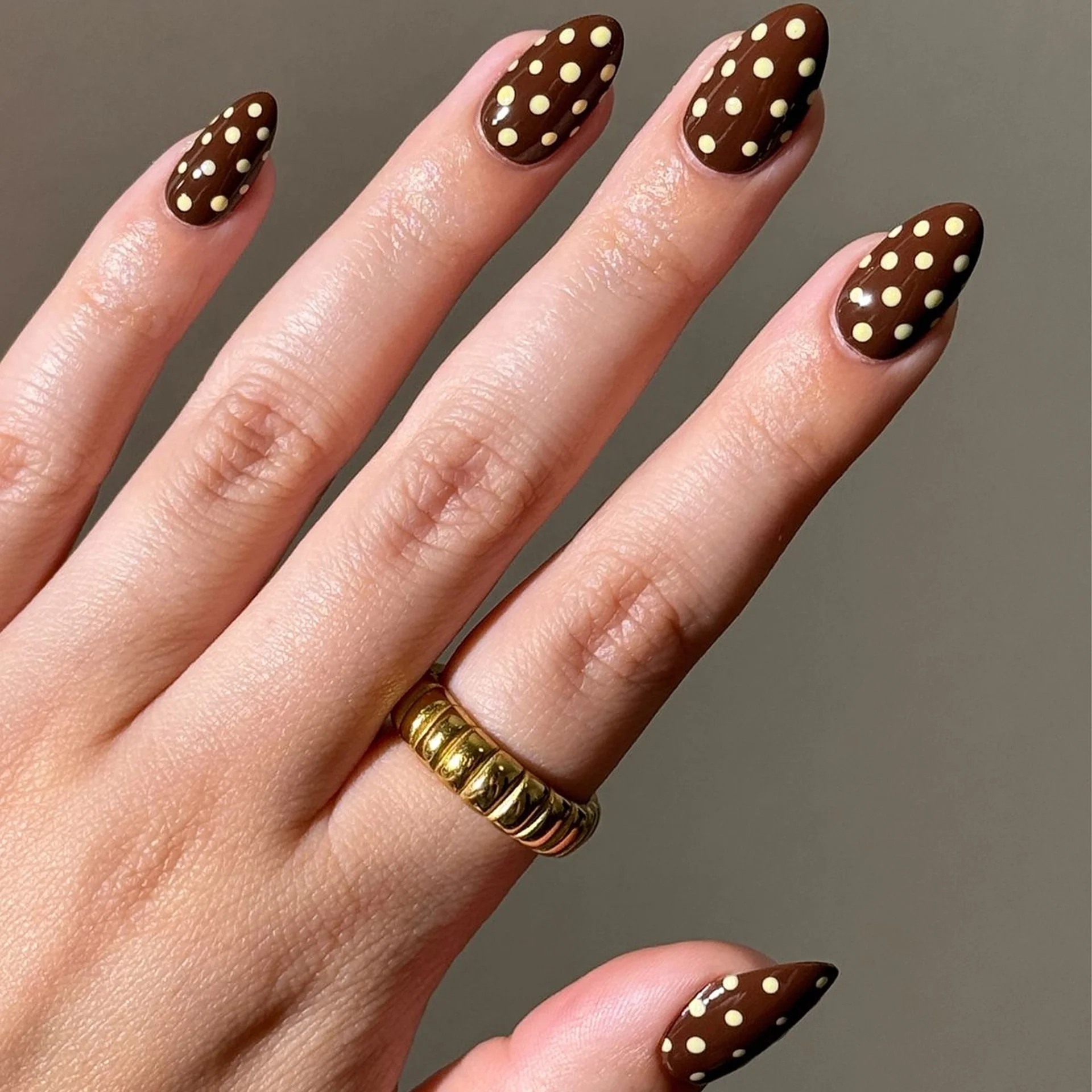 Simple Wearable Nail Tips Yell - Nail Art Simple review and price