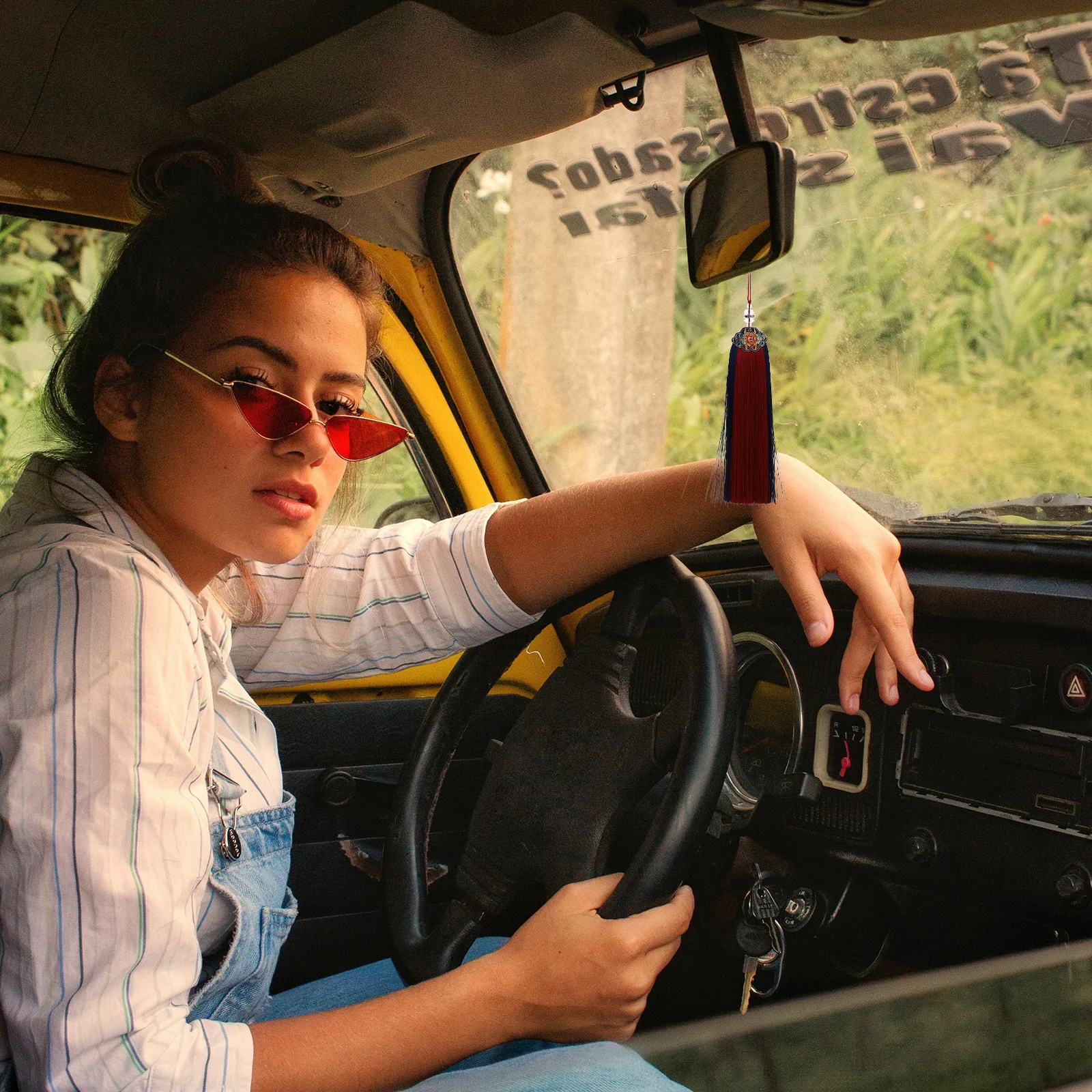 

2Pcs Chinese Ancient Clothes Decor Tassel Hanging Adorn Car Hanging Decoration New Year Gift Chinese Tassel Ornaments