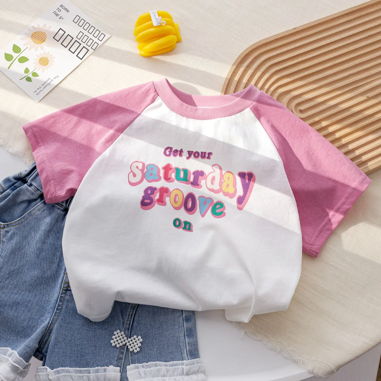 

Новая летняя футболка для девочек с коротким рукавом, с буквенным принтом, в корейском стиле, модный топ для маленьких девочек