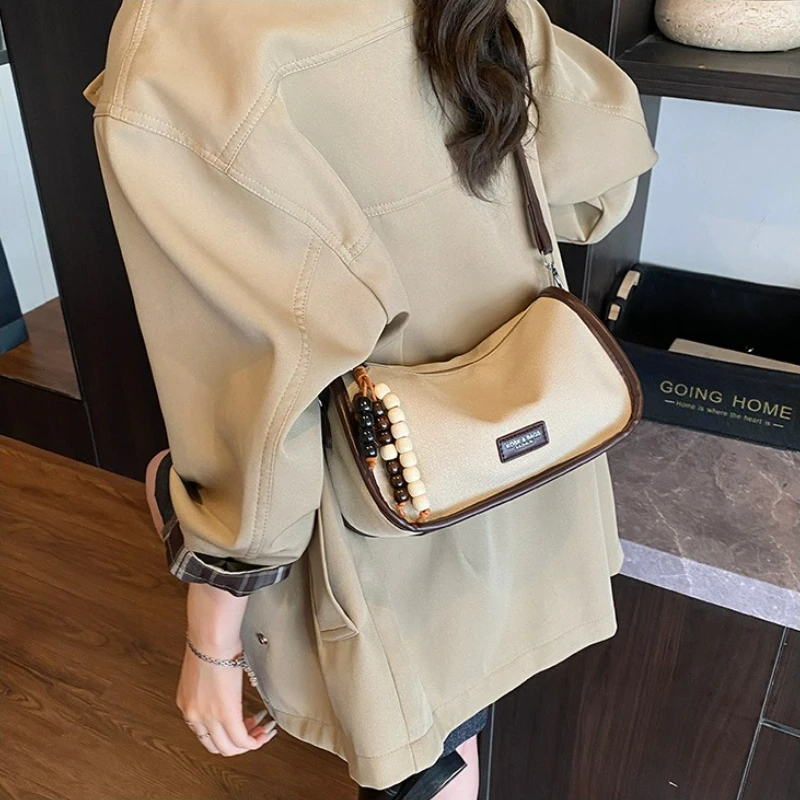 

Relaxing Versatile Crossbody Bag Simple and Large Capacity Shoulder Bag Highend Fashionable Tote Bag