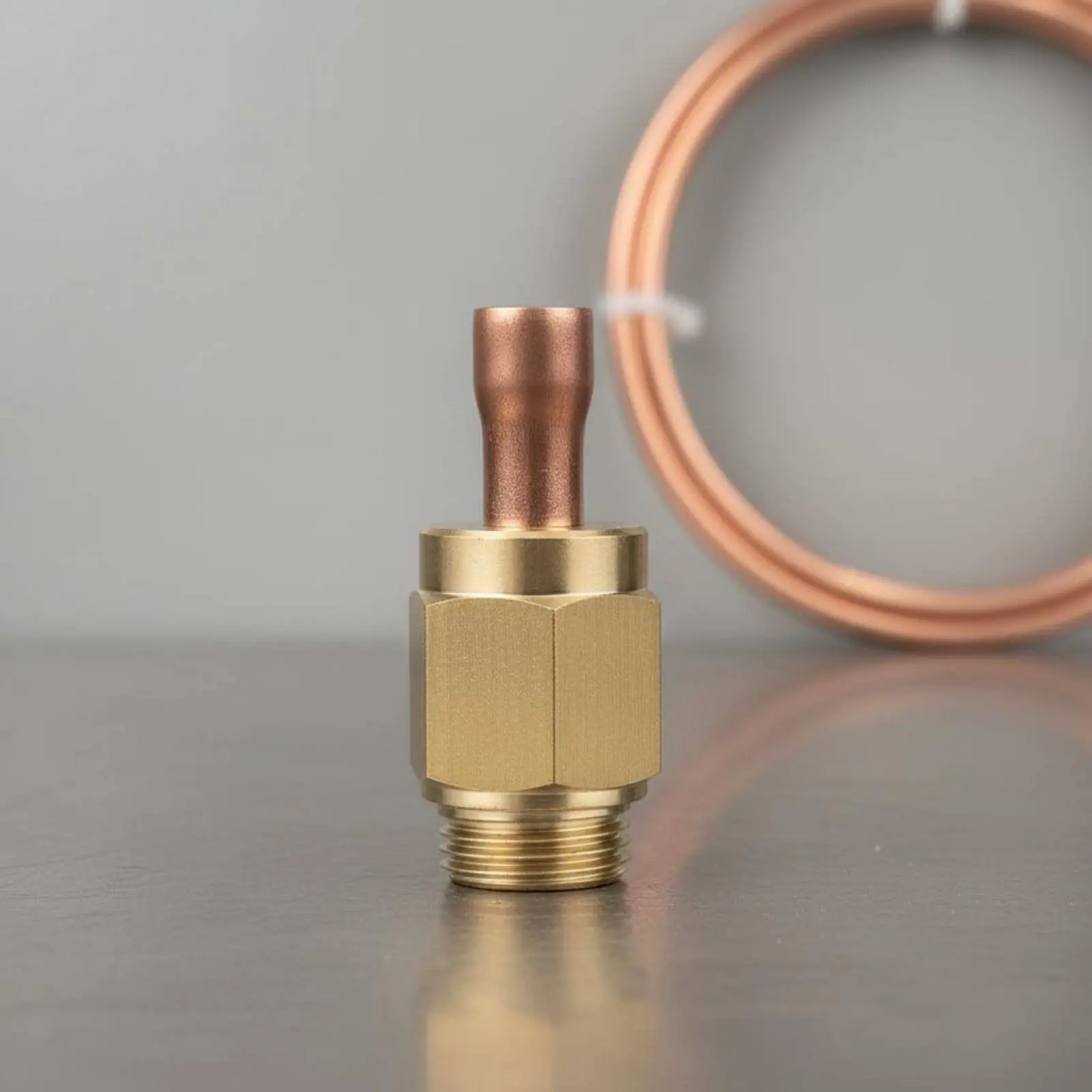 

Air Conditioning Copper Pipe Connector Single-Piece Molded Flared Nut to Sweat Adapter Brass to Copper Pipe Adapter Long-Lasting