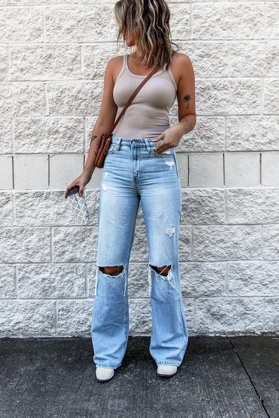 Women Hole Jeans Flare Pants Boot Cut Denims High Waist Distressed Mom Punk Streetwear Washed Vintage Trousers 2025 Floor Length